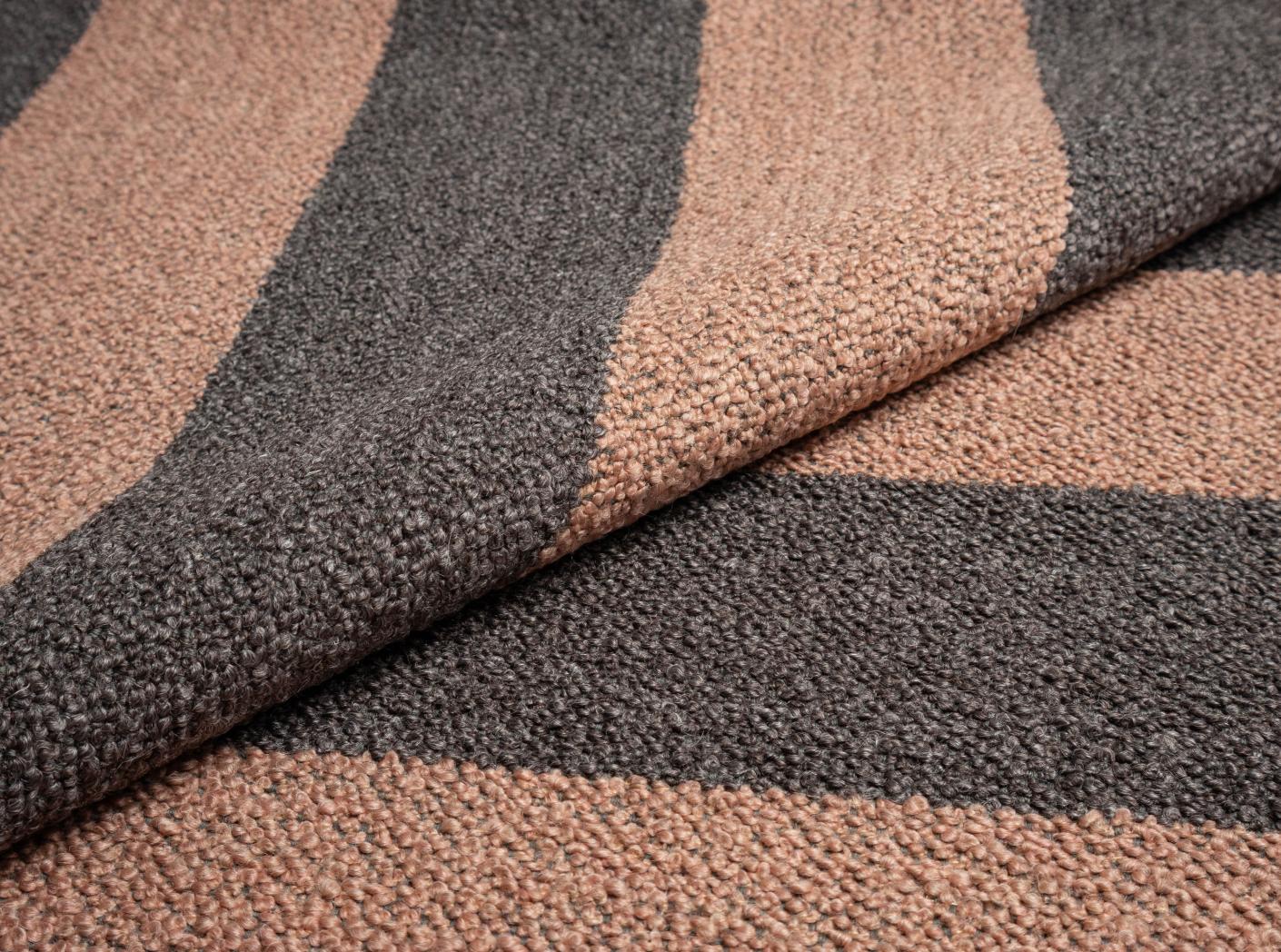 Tyg Barnum Stripe 5 Rose/Brown Tyg Barnum Stripe 5 Rose/Brown