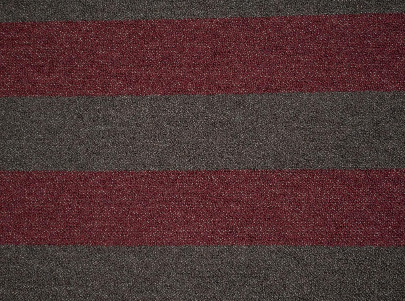 Tyg Barnum Stripe 22 Burgundy/Shale Tyg Barnum Stripe 22 Burgundy/Shale