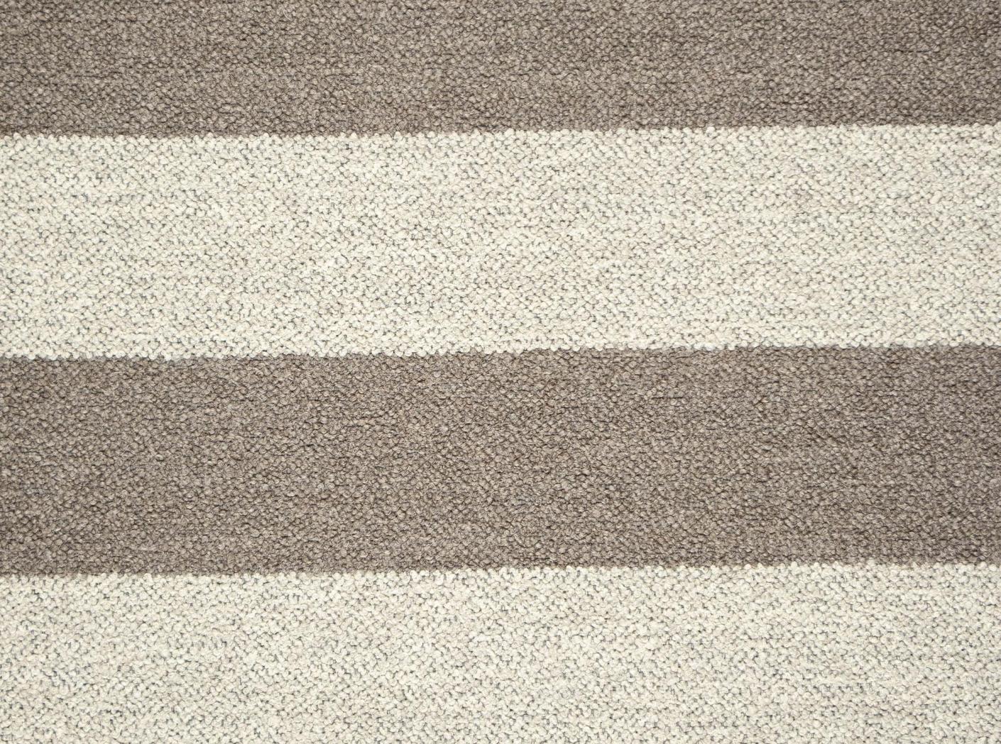 Tyg Barnum Stripe 29 Dark Taupe/Sand Tyg Barnum Stripe 29 Dark Taupe/Sand