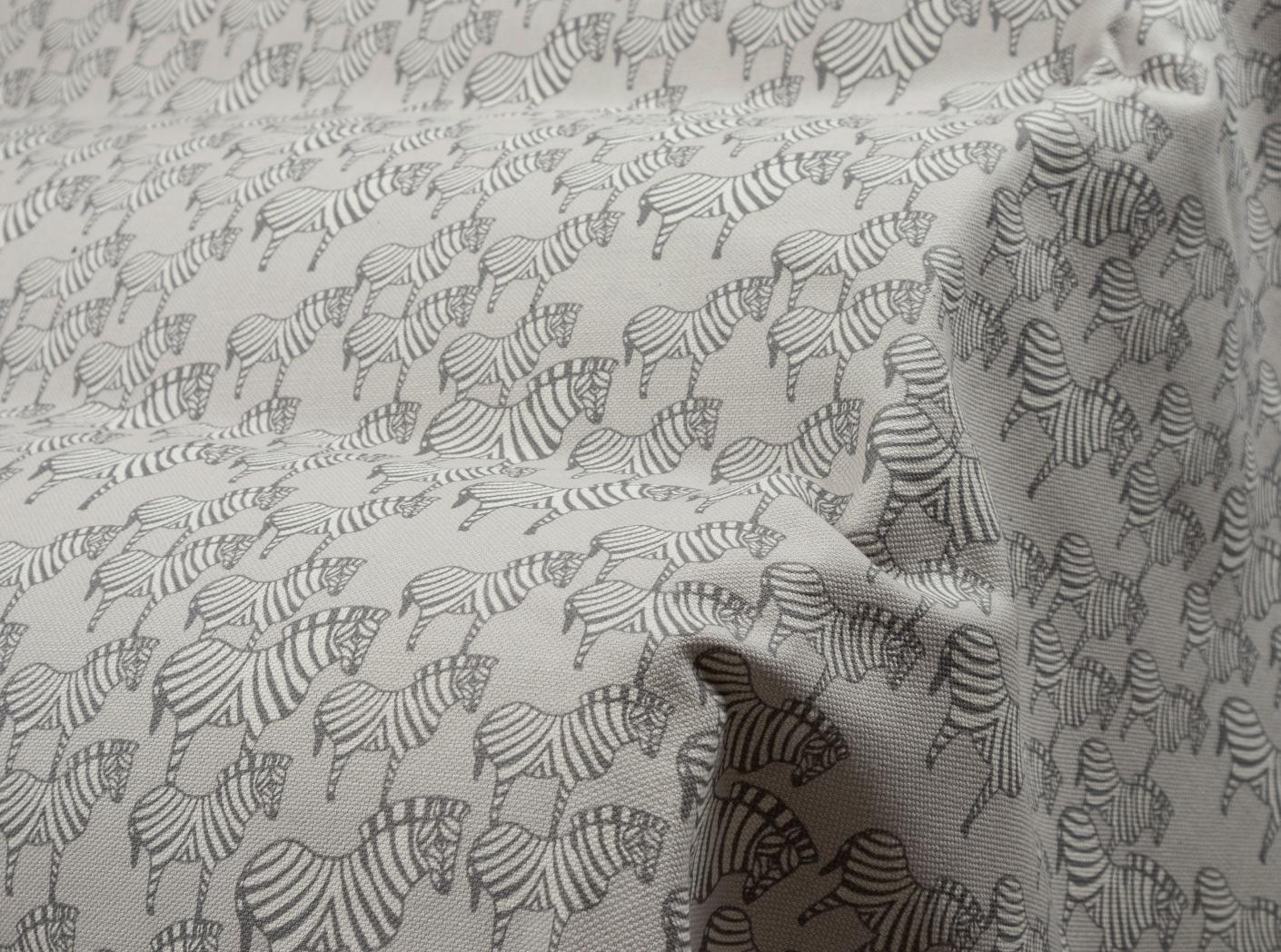 Tyg ZEBRA Black-grey / 9999 Cream Tyg ZEBRA Black-grey / 9999 Cream