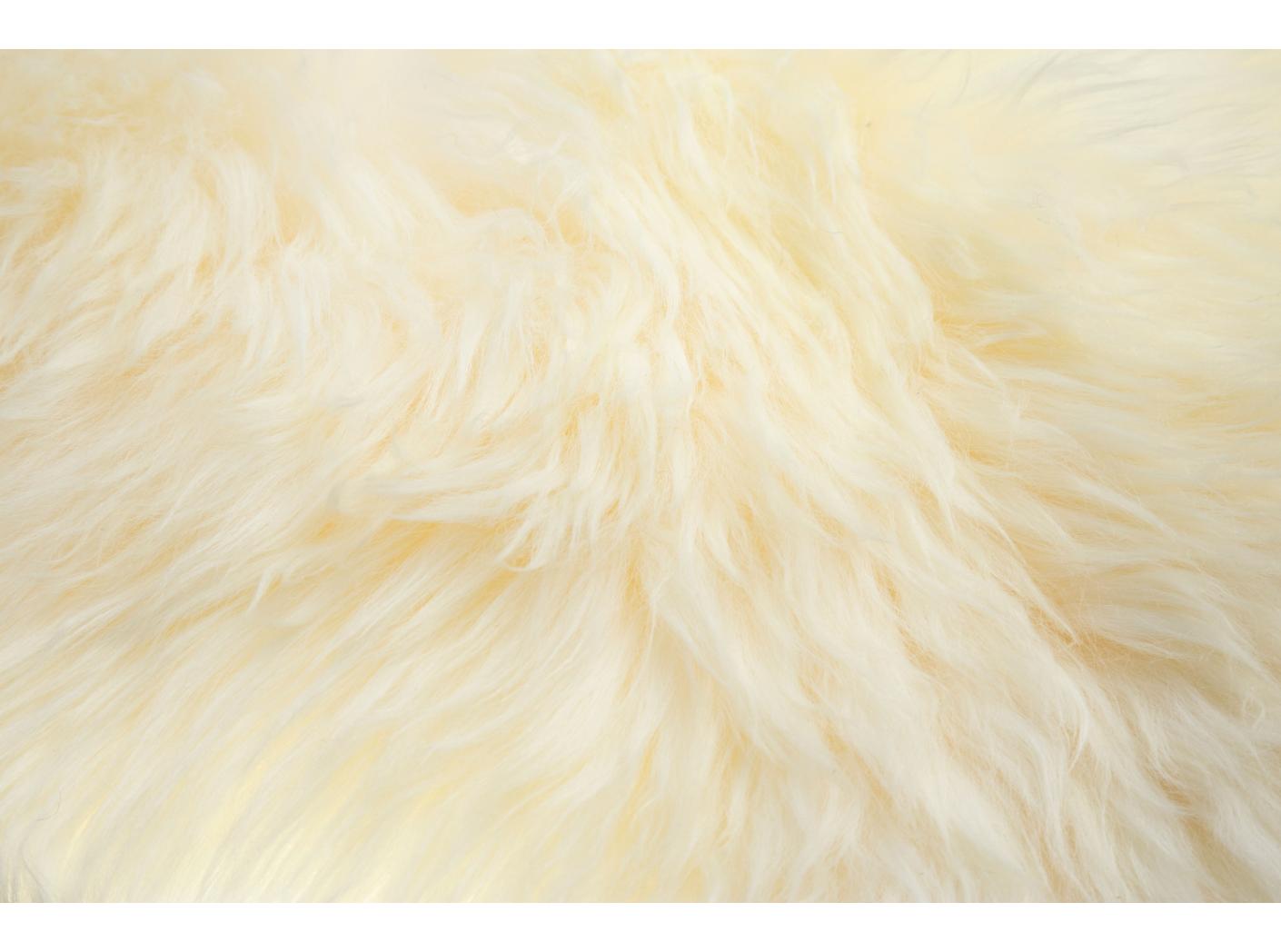 Lammskinn White, ca 0,7 m2/hide Lammskinn White, ca 0,7 m2/hide