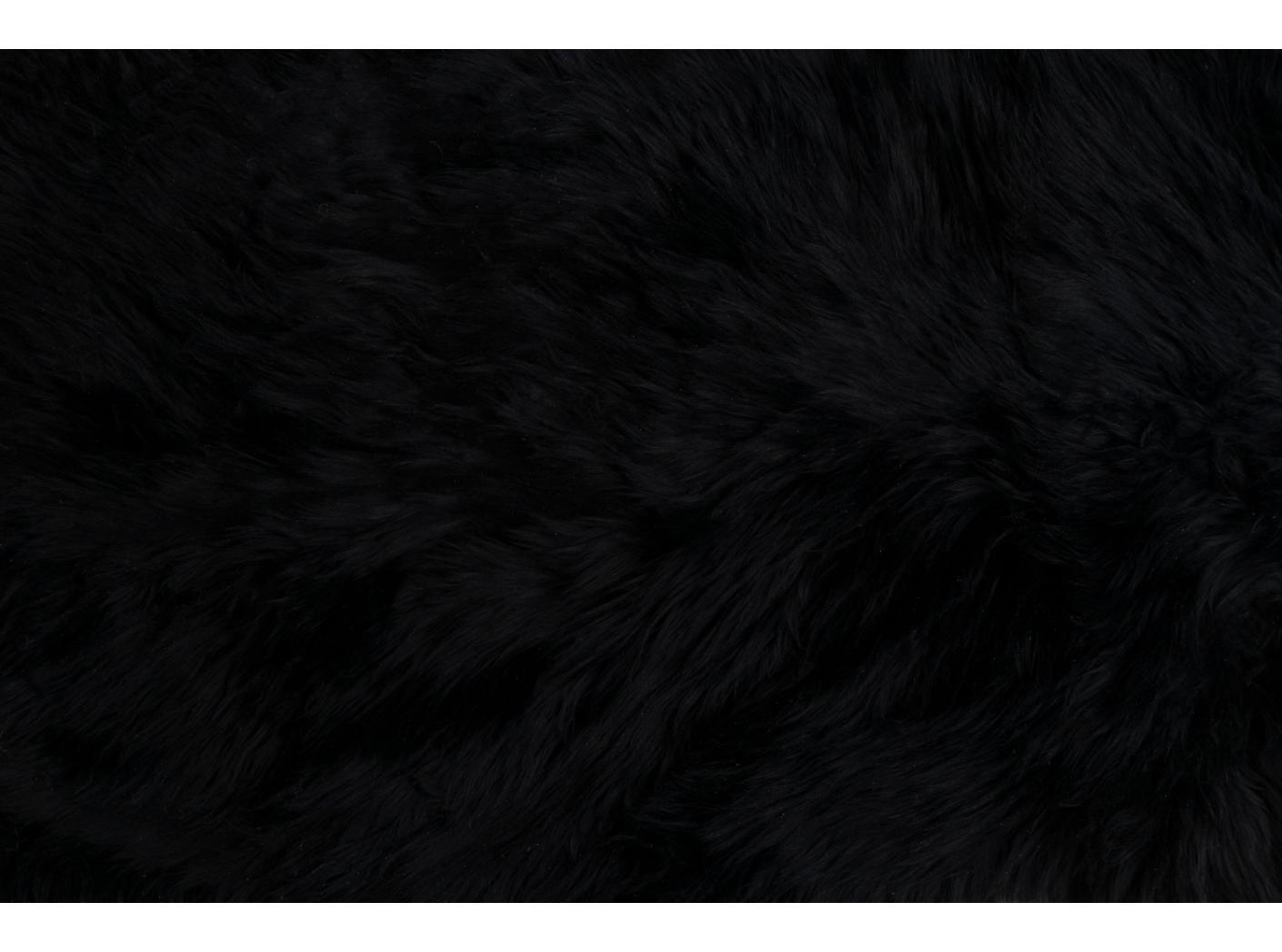 Lammskinn Black, ca 0,7 m2/hide Lammskinn Black, ca 0,7 m2/hide