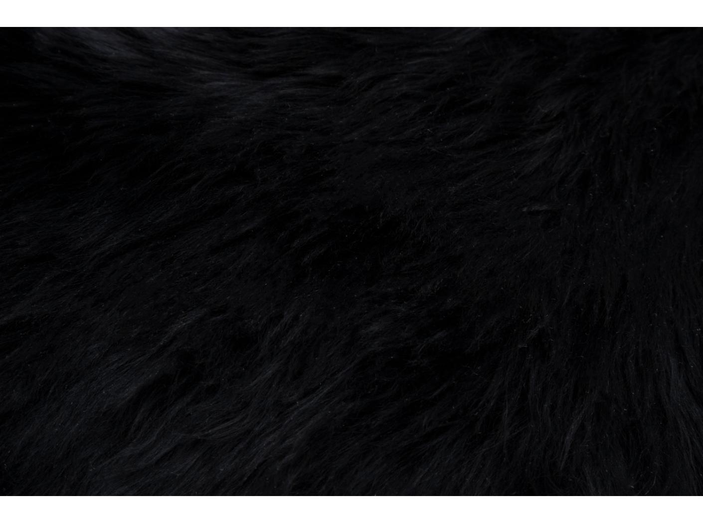 Lammskinn Black, ca 0,7 m2/hide Lammskinn Black, ca 0,7 m2/hide