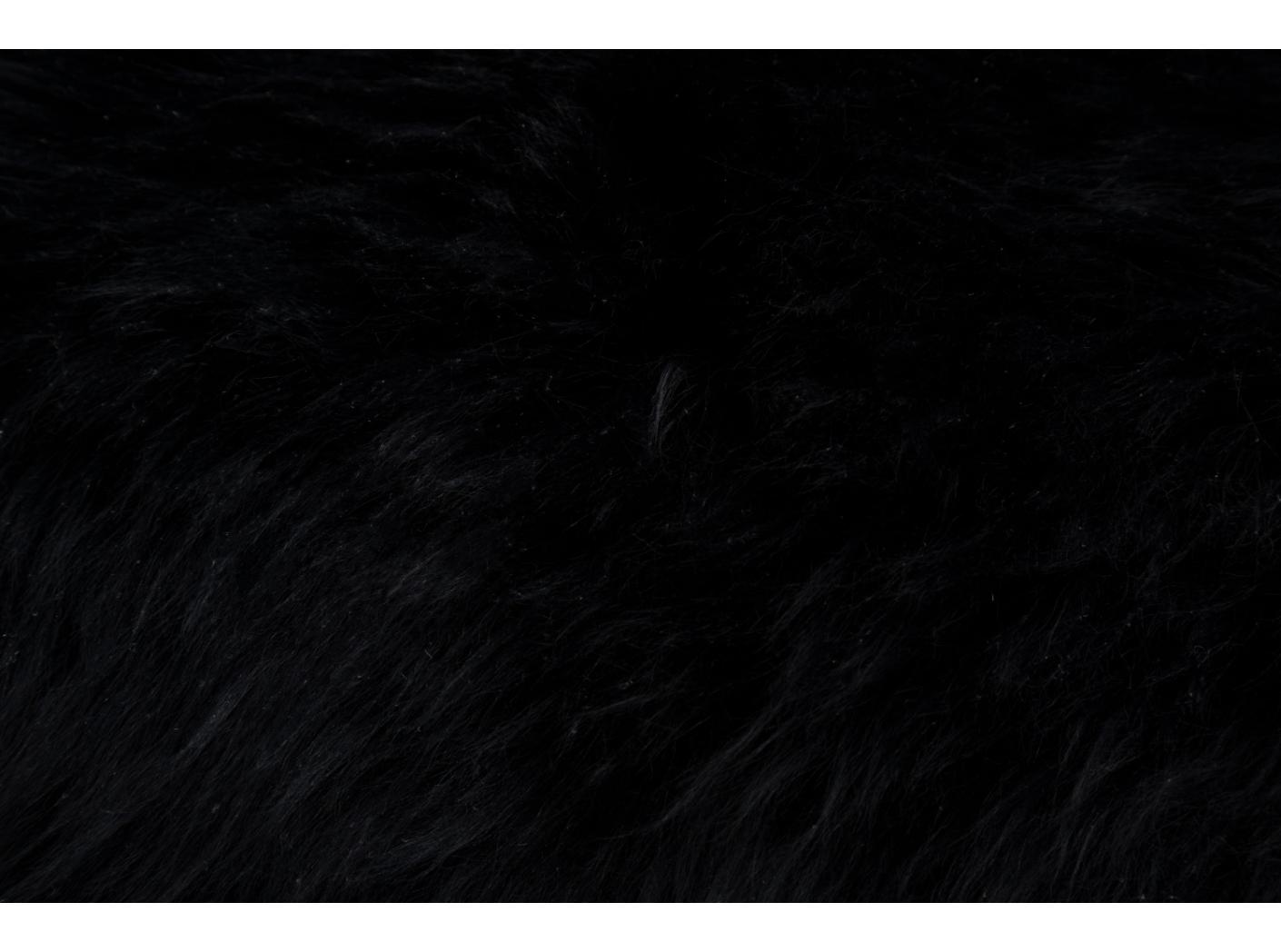 Lammskinn Black, ca 0,7 m2/hide Lammskinn Black, ca 0,7 m2/hide