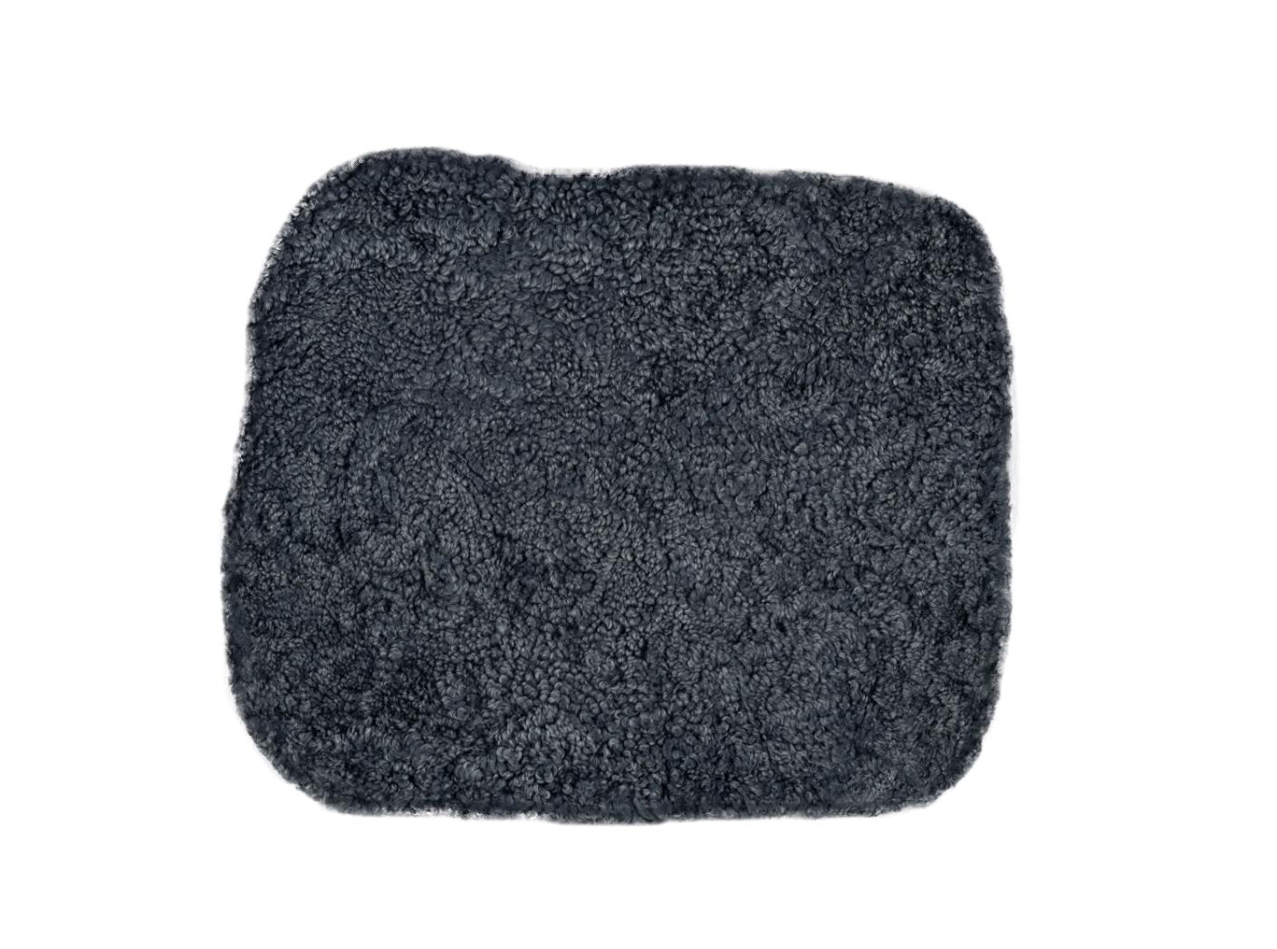 Fårskinnset Canberra OEKO-TEX Graphite (rygg+pall) Fårskinnset Canberra OEKO-TEX Graphite (rygg+pall)