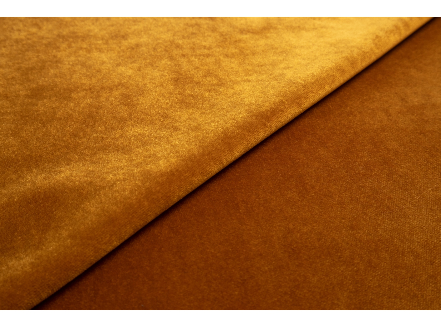 Tyg Grand Lazio Velvet 0098 Lion Tyg Grand Lazio Velvet 0098 Lion