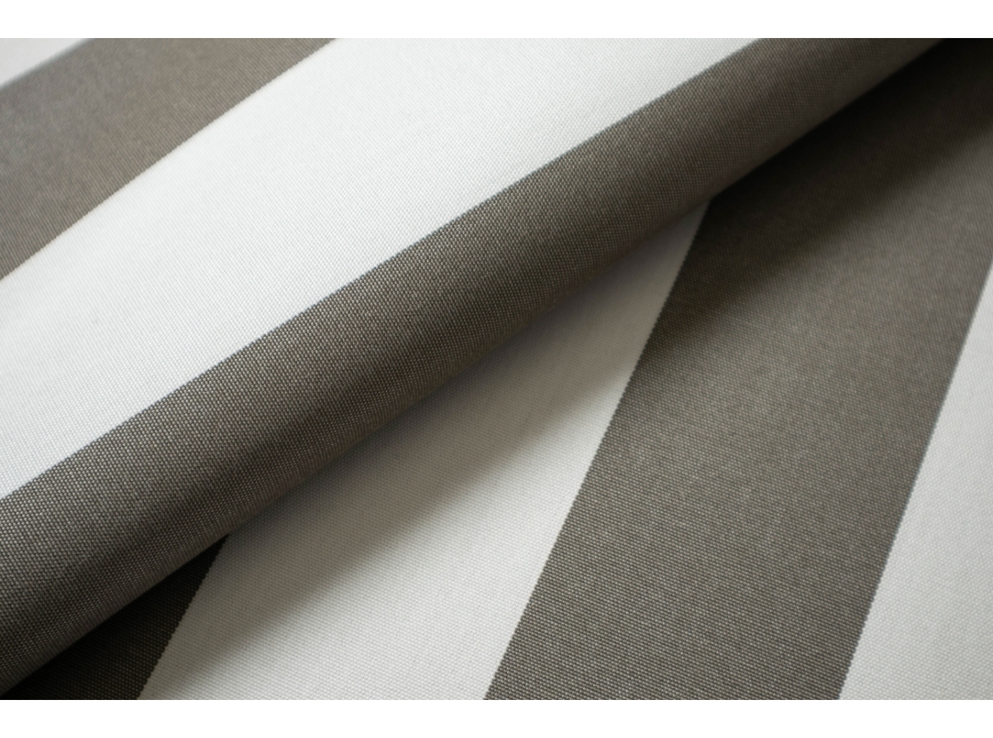 Tyg Garden Stripe 01447 Mud Tyg Garden Stripe 01447 Mud