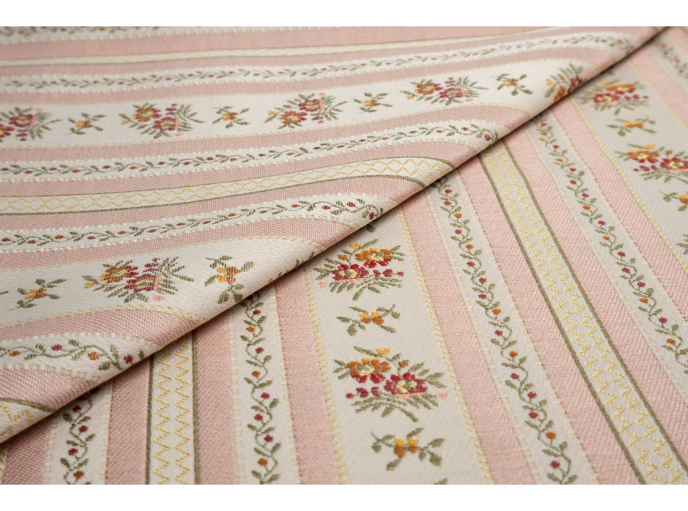 Tyg Lovisa 11/38 Pink Tyg Lovisa 11/38 Pink