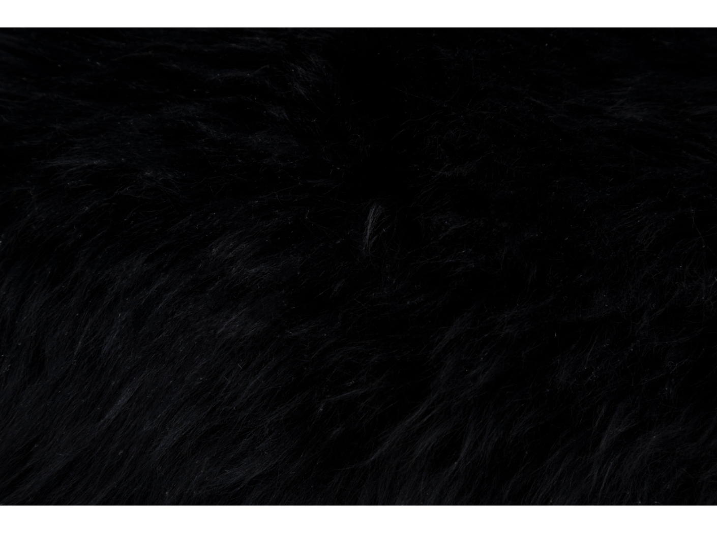 Lammskinn Black, ca 0,7 m2/hide Lammskinn Black, ca 0,7 m2/hide