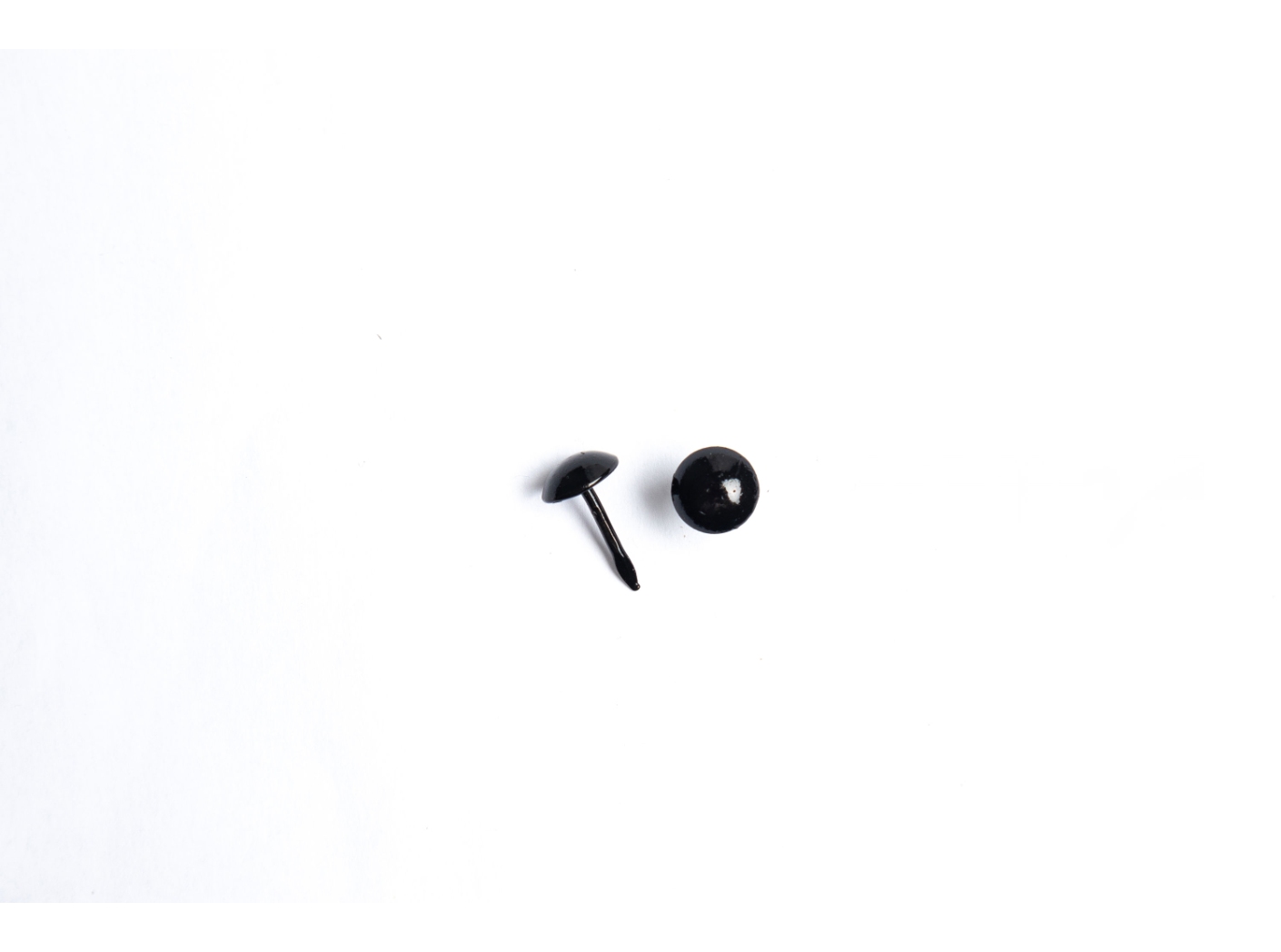 Möbelspik Black Z90, Ø9mm, 1000st/fp Möbelspik Black Z90, Ø9mm, 1000st/fp
