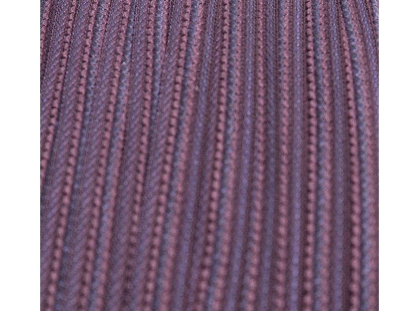 Bisband NVTX 6957 Purple, 25m/fp Bisband NVTX 6957 Purple, 25m/fp