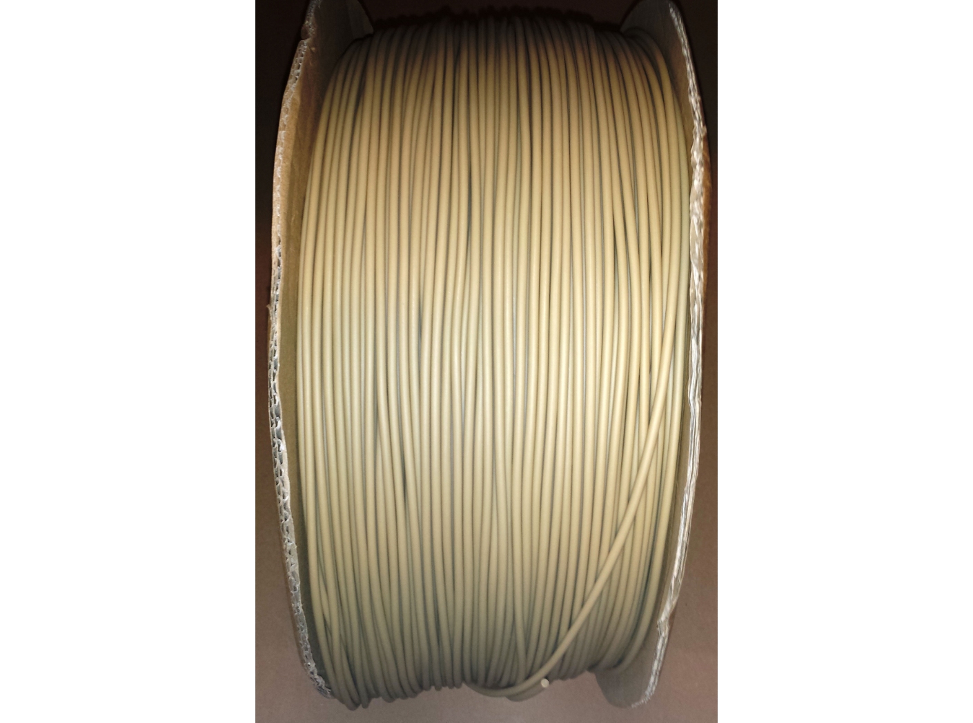 Kederlina 1471-030 Beige, 3mm, 1500m/rl Kederlina 1471-030 Beige, 3mm, 1500m/rl